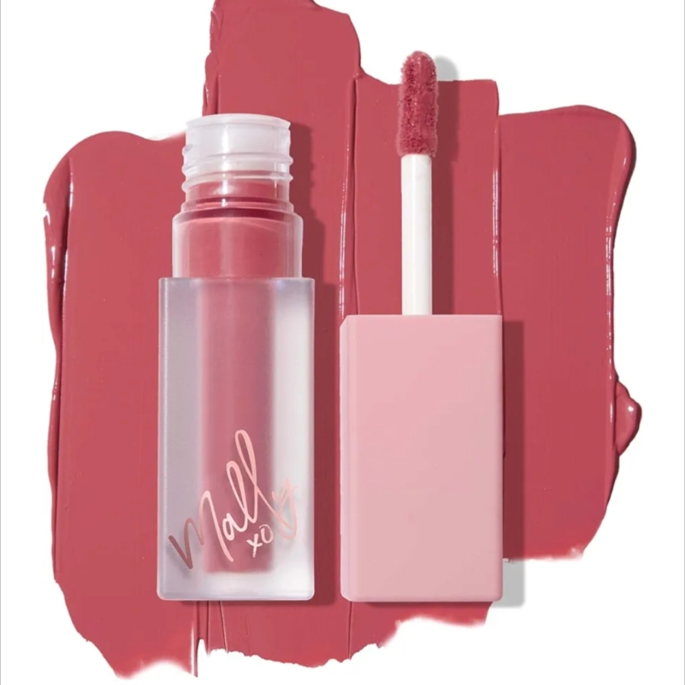 Rose Mally XO Beauty Liquid Luxury Matte Lip Color - New In Sealed Box